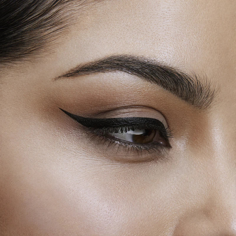 MAYBELLINE NEW YORK Hyper Precise eyeliner 701 Matte Black